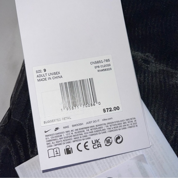 NIKE Soccer Football Gloves Unisex Adult Size 9 Goalkeeper GK Grip3 CN5651-765 - Picture 2 of 7